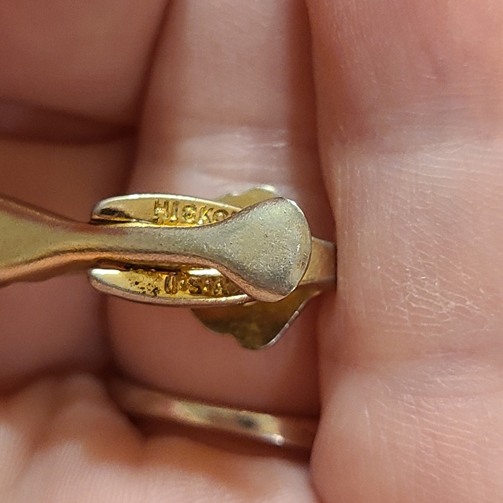 Gold Key Tie Clip - Picture 7 of 9
